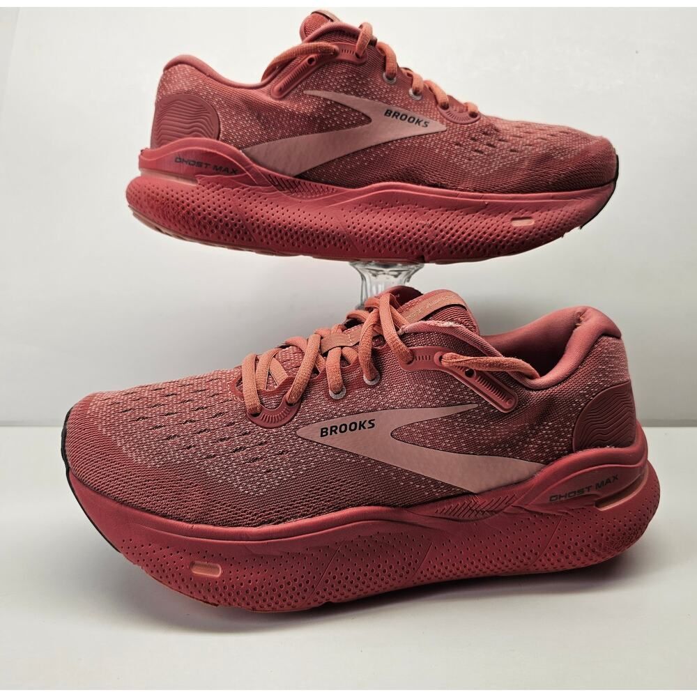 Brooks Women 8.5 Comfy footwear